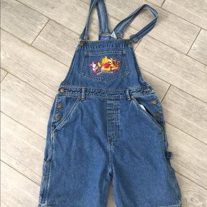 Cute women’s Disney Pooh Bear overalls! Vintage! M